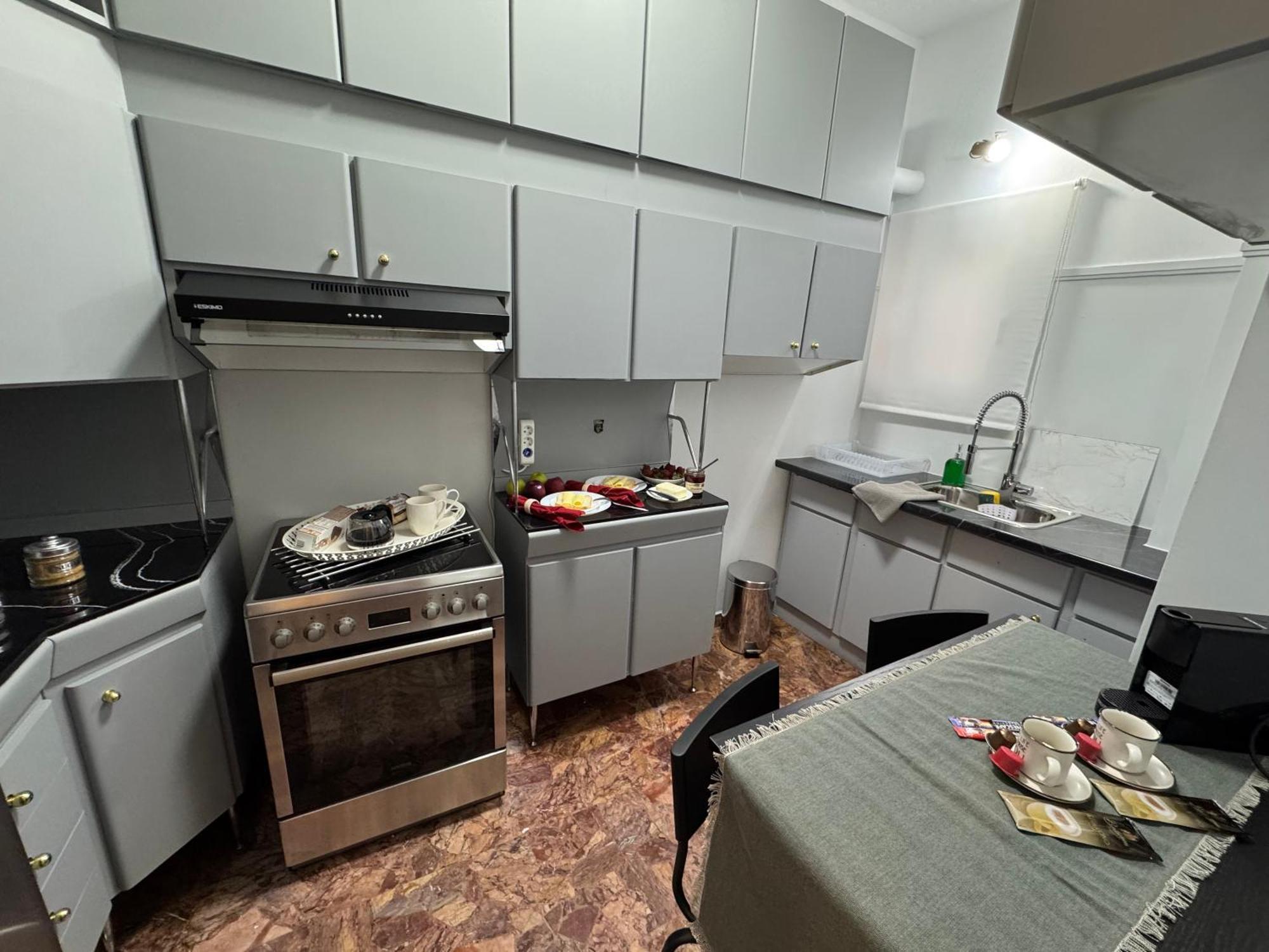 Living Near Acropolis By Sylvia Staikou 2Nd & 3D Floor Leilighet Athen Eksteriør bilde